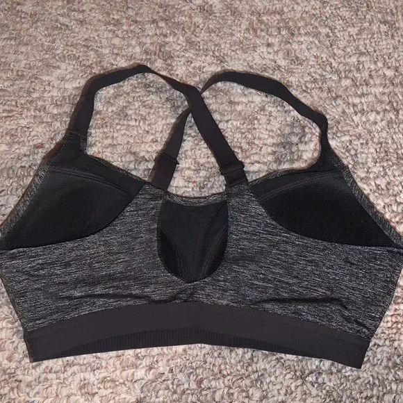 Victoria's Secret VSX Sport Lightweight Grey Black The Ultimate Sports Bra - Picture 5 of 7